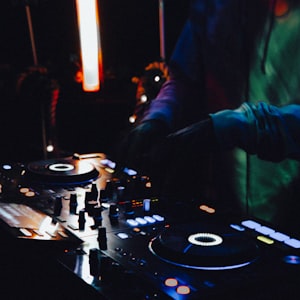 海口DJ啊杰-djaj2014年玛格鲁夜店顶力制作 5月13流尾公期 意大利气氛电音House专